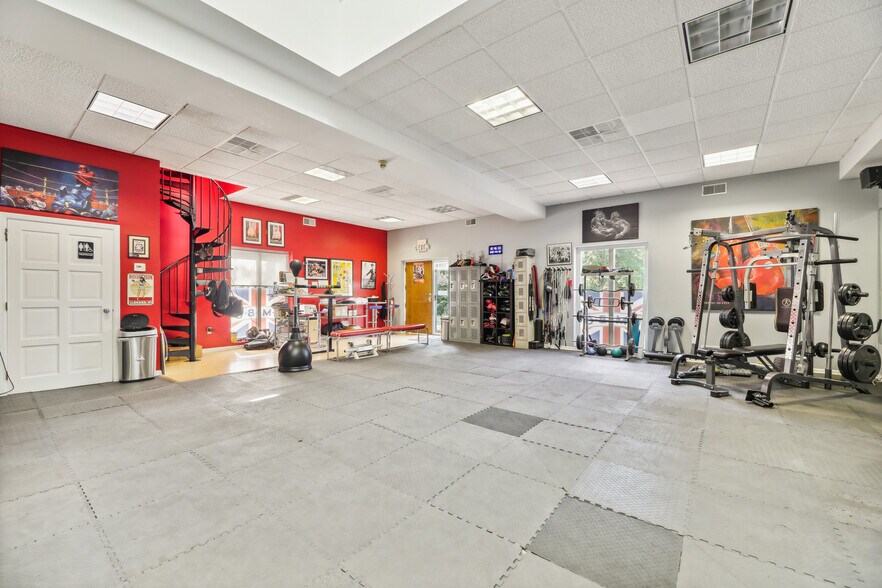 More Photos Of 35 Belden Pl, Montclair Loft Creative Space For Sale
