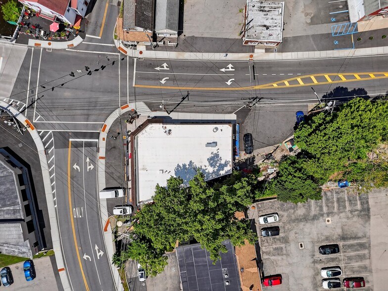 More Photos Of 4 Oscawana Lake Rd, Putnam Valley Supermarket For Sale