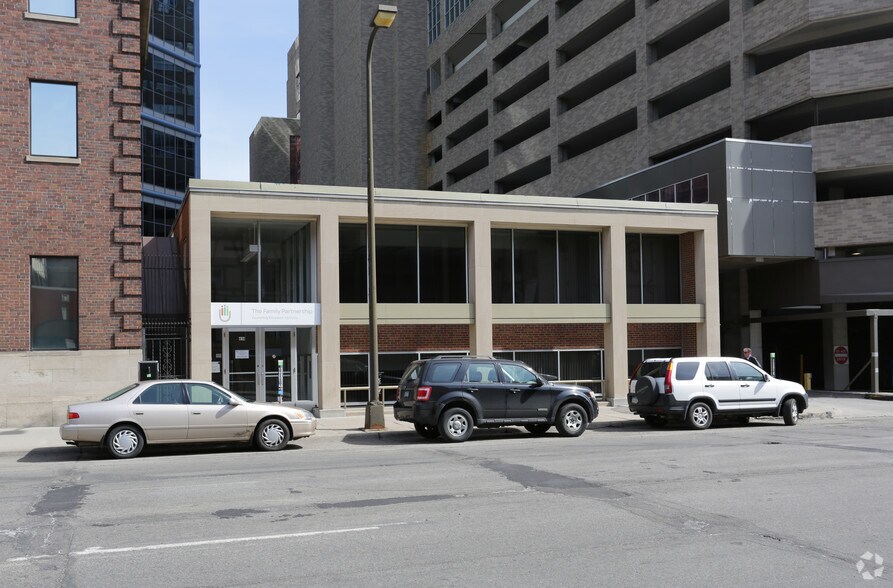 More Photos Of 414 S 8th St, Minneapolis Office Residential For Lease