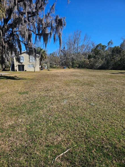 More Photos Of 10221 New Kings Rd, Jacksonville Office Residential For Sale