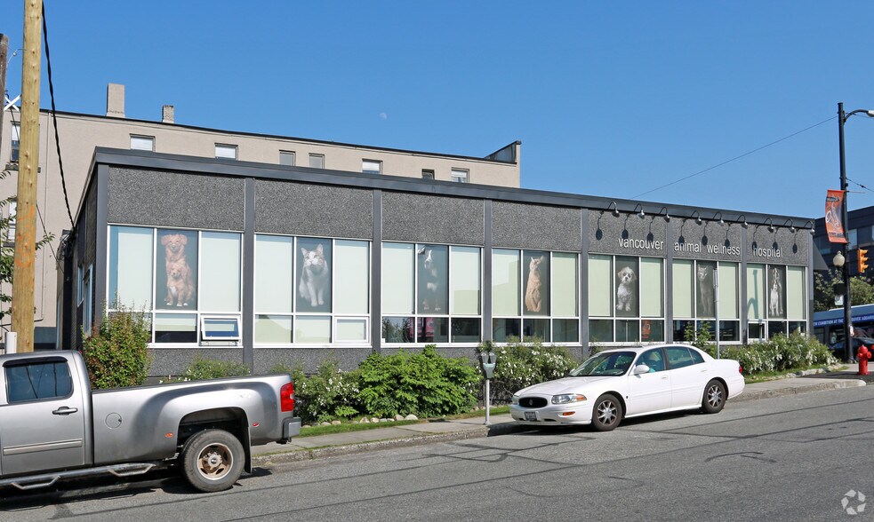 More Photos Of 105 E Broadway, Vancouver Storefront For Lease