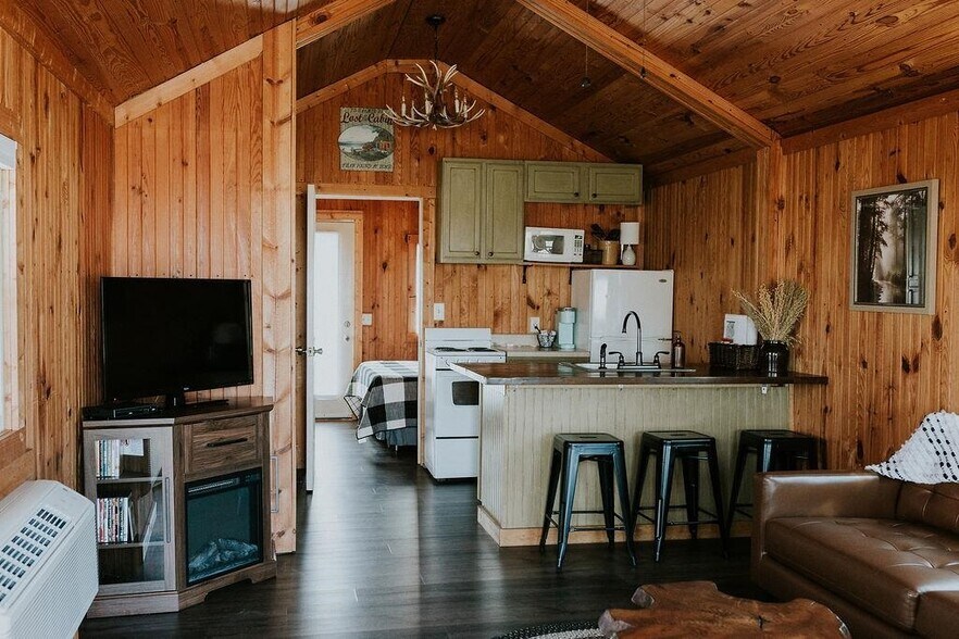 More Photos Of 896 Wilderness Rd, Mammoth Cave All Leisure For Sale