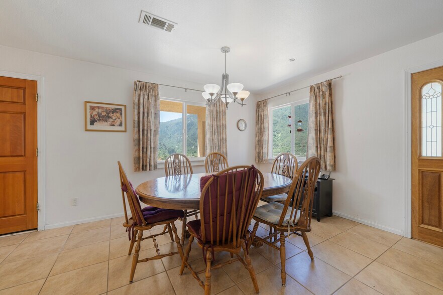 More Photos Of 1449 Lytle Creek Rd, Lytle Creek Flex For Sale