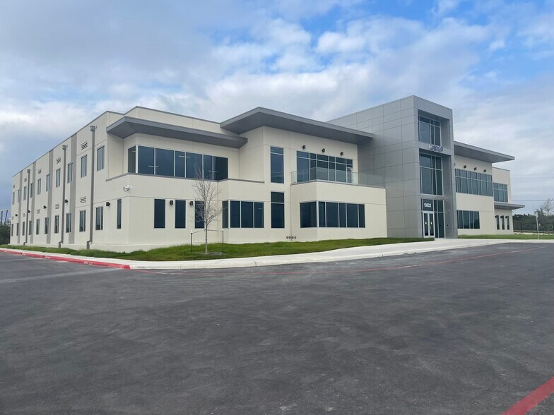 More Photos Of 10622 State Highway 151 Frontage Road, San Antonio Medical For Lease