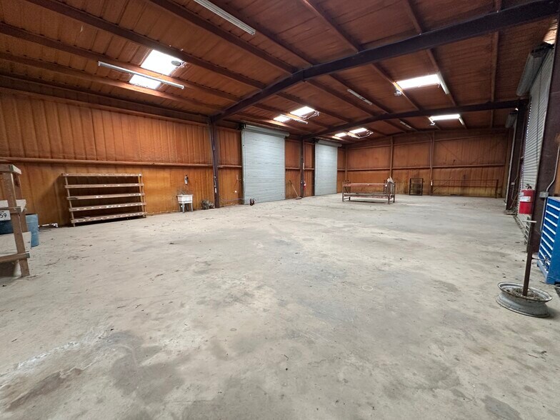 More Photos Of 243 Foster Dr, Asherton Warehouse For Sale