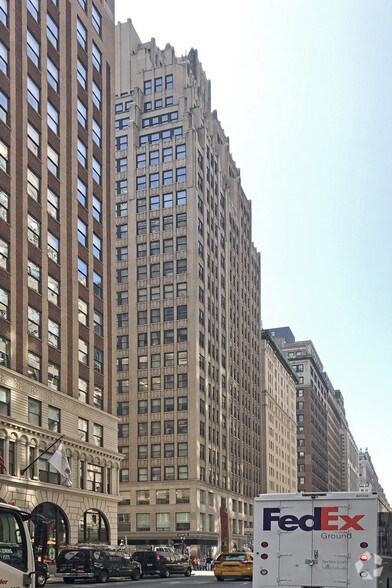 Primary Photo Of 499 7th Ave, New York Loft Creative Space For Lease