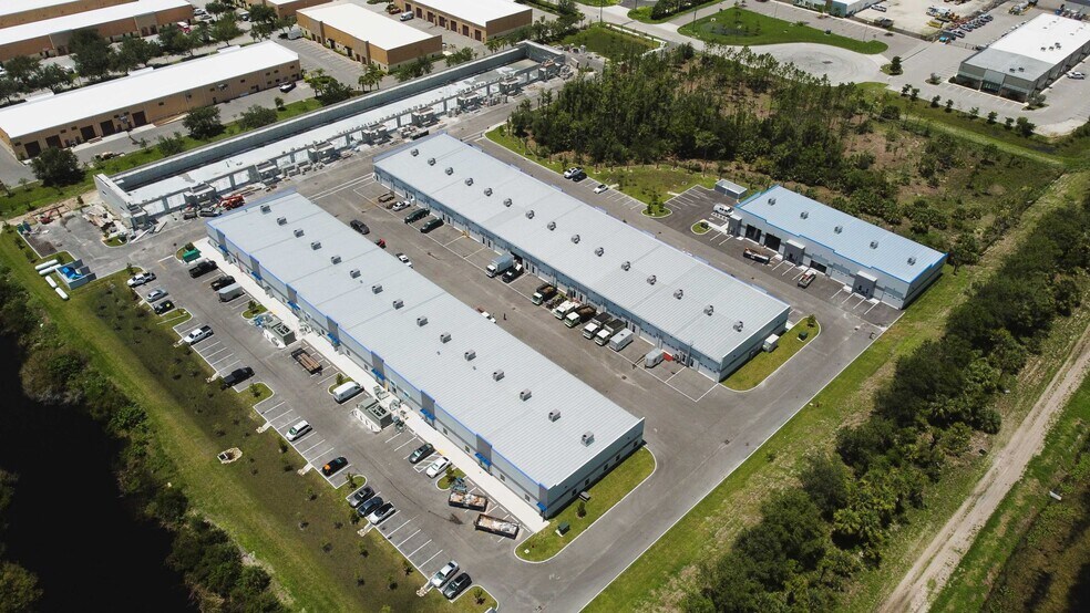 Primary Photo Of 16101 Lee Rd, Fort Myers Flex For Sale