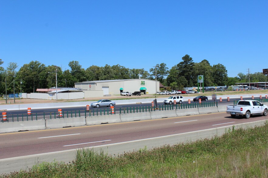 Primary Photo Of 3583 I 55 S, Jackson Warehouse For Sale