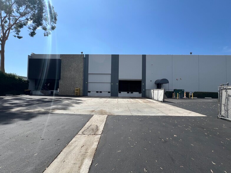 More Photos Of 15736 E Valley Blvd, City of Industry Warehouse For Lease