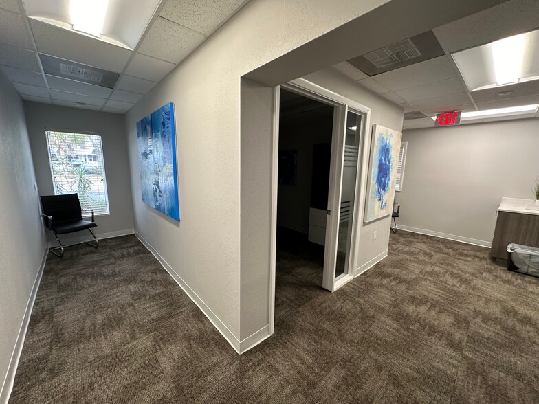 More Photos Of 5721 4th St N, Saint Petersburg Office Residential For Lease