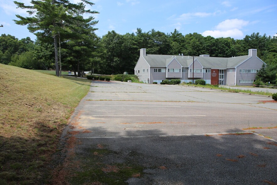 More Photos Of 68 N Main St, Carver Medical For Sale