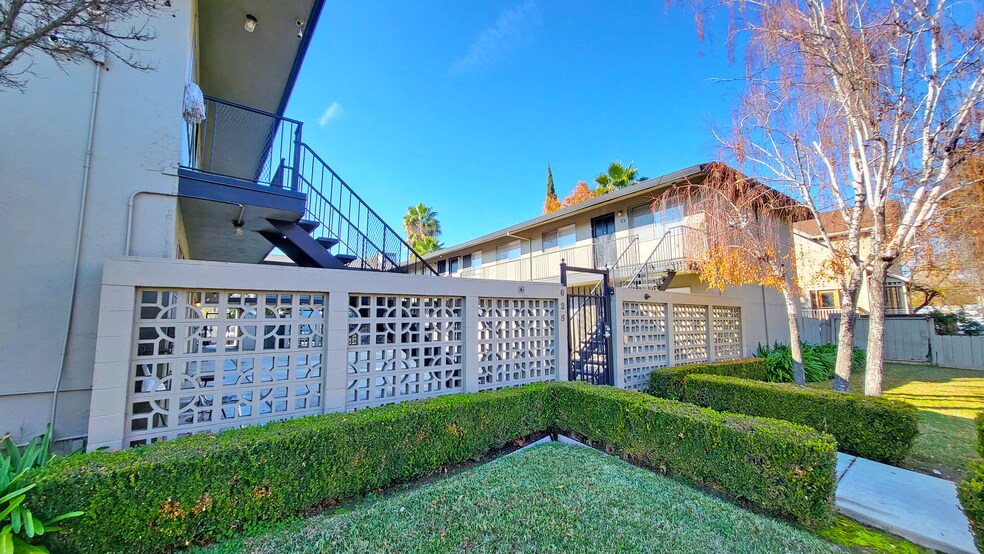 More Photos Of 625 N Commerce St, Stockton Apartments For Sale