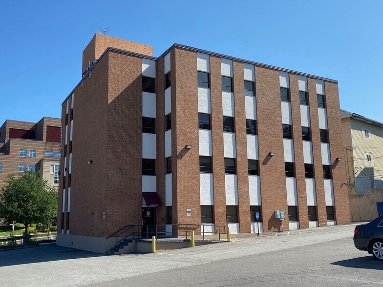 Primary Photo Of 116 Belmont St, Worcester Office For Sale