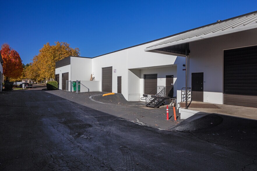 More Photos Of 1815 NW 169th Pl, Beaverton Unknown For Lease