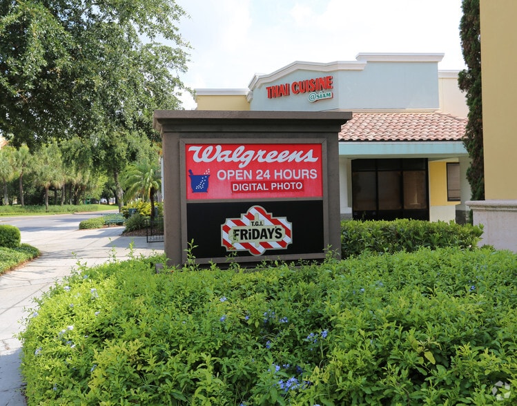 More Photos Of 8955 International Dr, Orlando Restaurant For Lease