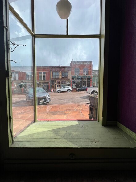 More Photos Of 305 Victor Ave, Victor Storefront Retail Residential For Lease