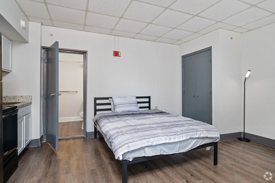More Photos Of 951 18th St S, Birmingham Apartments For Lease