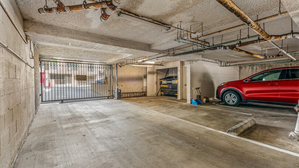 More Photos Of 5319 Cartwright Ave, North Hollywood Apartments For Sale