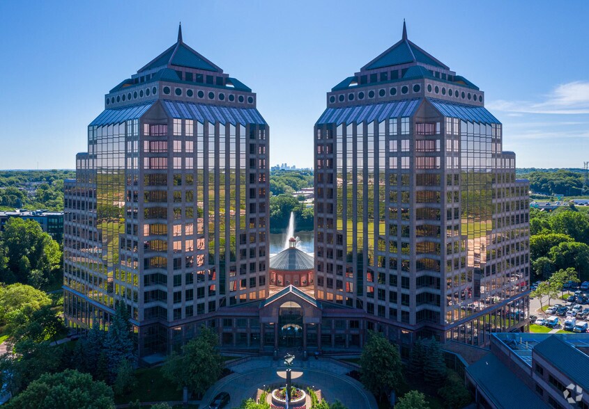 More Photos Of 601 Carlson Pky, Minnetonka Coworking Space