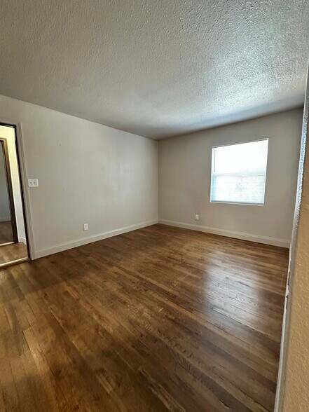 More Photos Of 214 Randolph St, Atlanta Apartments For Sale