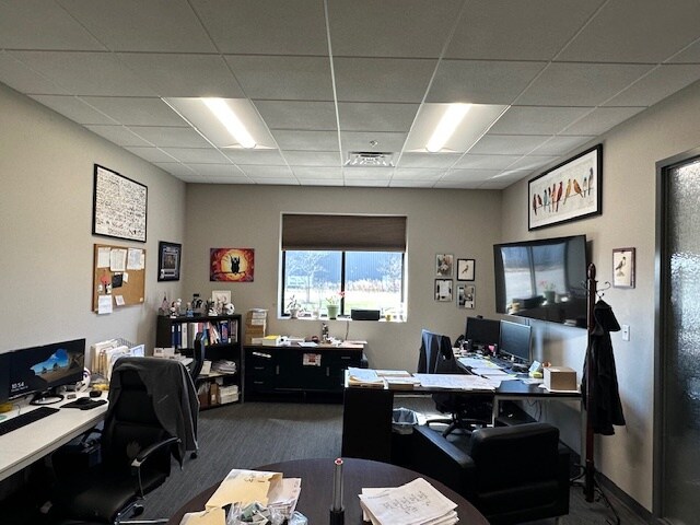 More Photos Of 18 Lancaster Pky, Lancaster Manufacturing For Sale