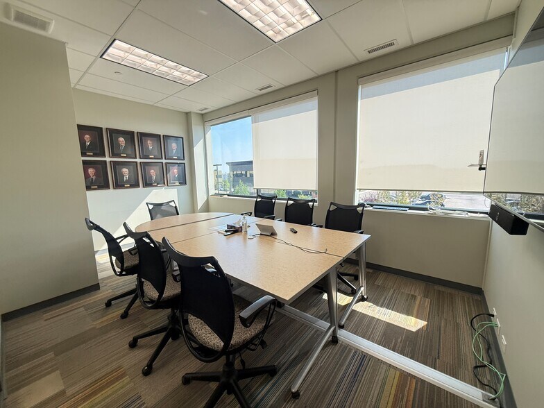 More Photos Of 546 Laura Ave, Red Deer County Business Park For Lease