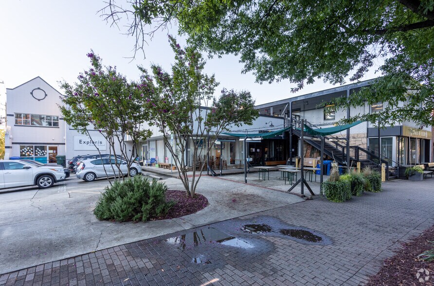 More Photos Of 400 W Morgan St, Raleigh Office For Sale