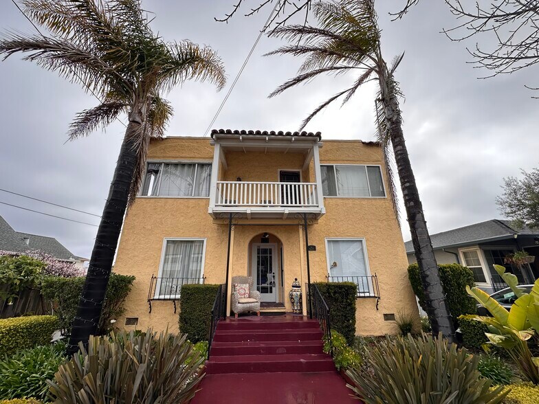 More Photos Of 429 Larkin St, Monterey Apartments For Sale