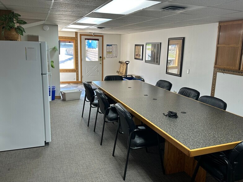 More Photos Of 325-327 E. Broadway, Missoula Office For Lease