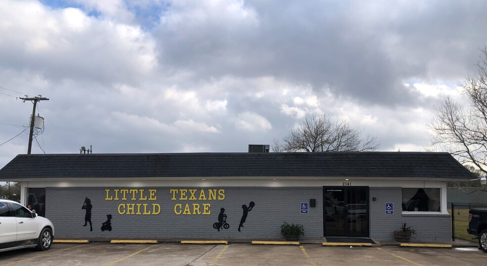 Primary Photo Of 2541 S Bypass 35, Alvin Daycare Center For Sale