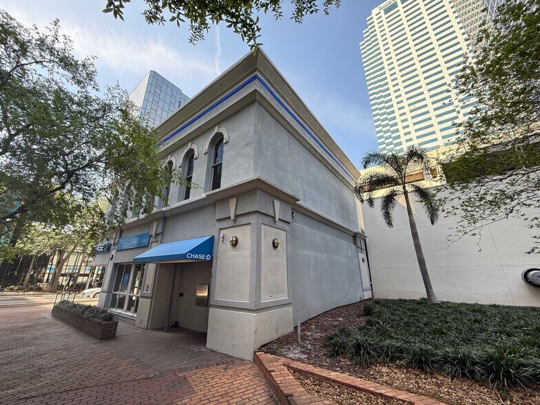 More Photos Of 300 N Franklin St, Tampa Office For Sale