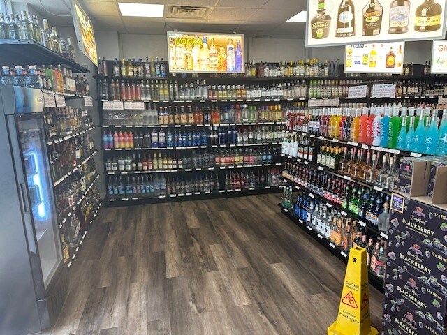 More Photos Of 819 Us-90, Gautier Convenience Store For Lease