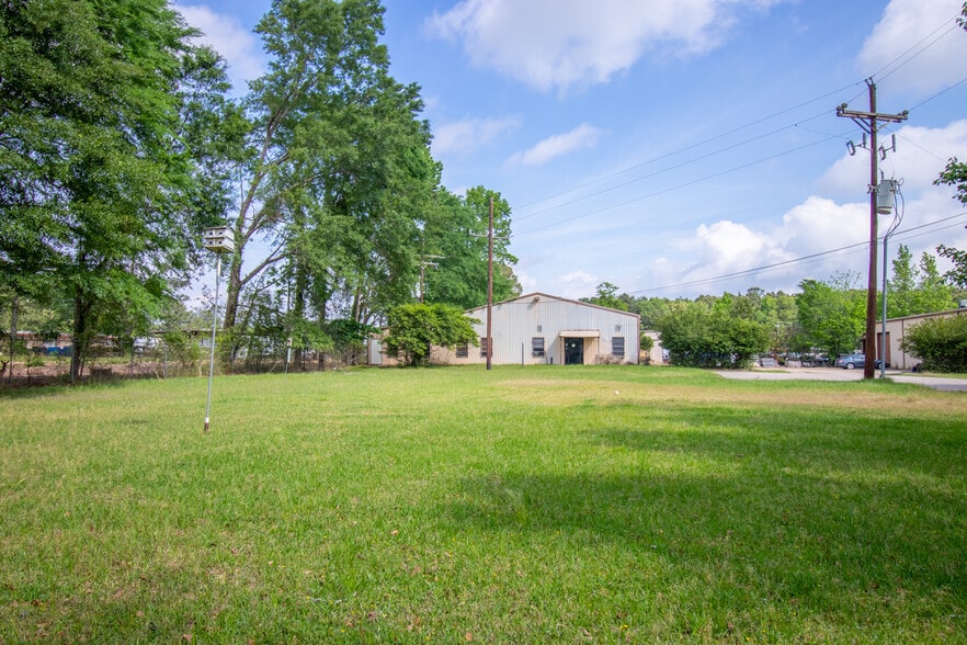 Primary Photo Of 805 Hilbig Rd, Conroe Industrial For Sale