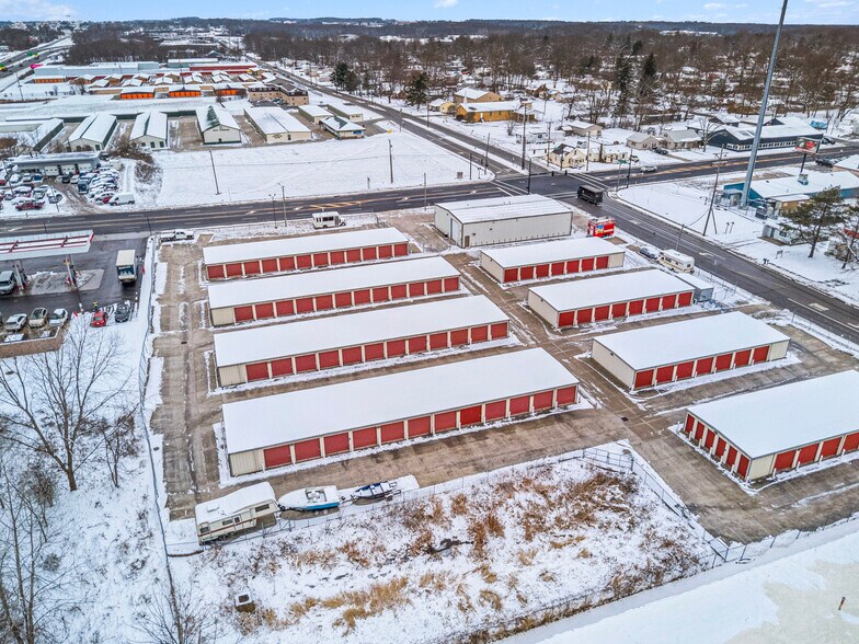 More Photos Of 622 N Trimble Rd, Mansfield Self Storage For Sale