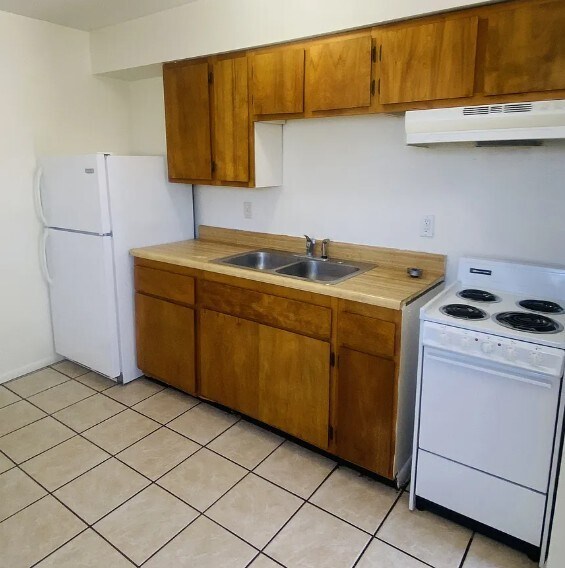 More Photos Of 19 W Veterans Blvd, Tucson Apartments For Sale