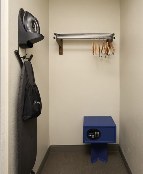 More Photos Of 11520 SW 88th St, Miami Hotel For Sale