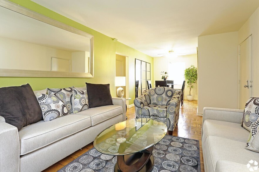 More Photos Of 3301 Chillum Rd, Mount Rainier Apartments For Sale