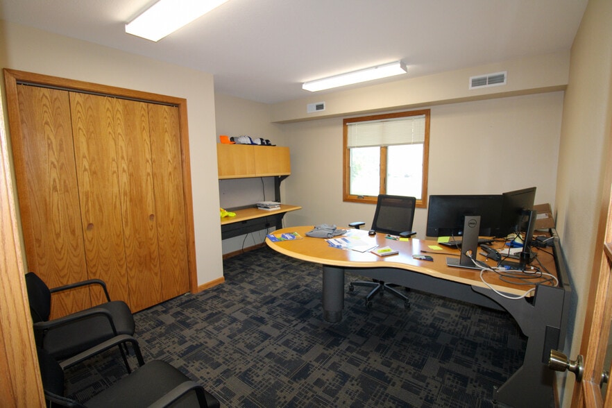More Photos Of 135 E Front St, Claremont Specialty For Sale
