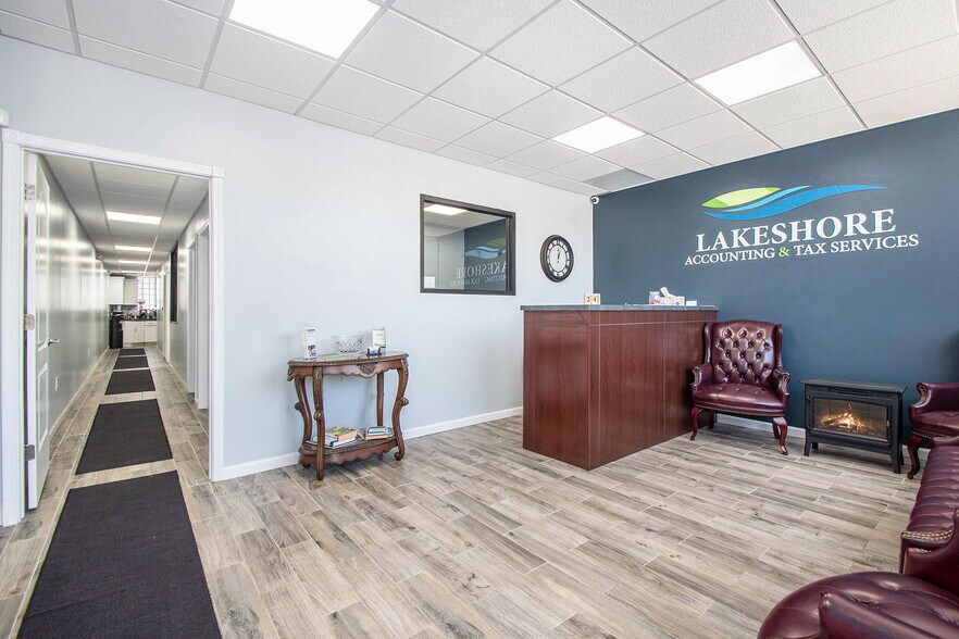 More Photos Of 14729 Champaign Rd, Allen Park Storefront Retail Office For Lease