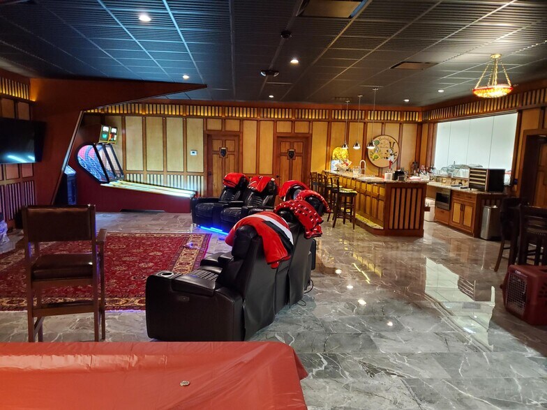 More Photos Of 1141 Pierce St, Clearwater Warehouse For Sale