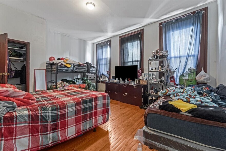 More Photos Of 146 North Ave, Plainfield Apartments For Sale