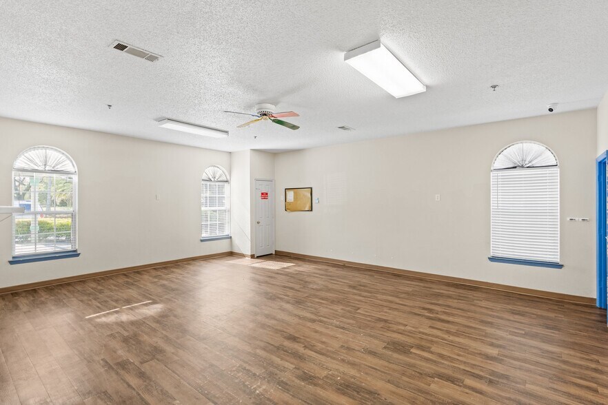 More Photos Of 45 South Shore Dr, Miramar Beach Storefront Retail Office For Sale