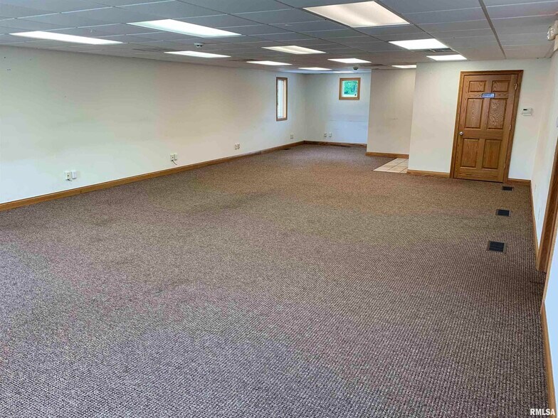 More Photos Of 3526 N California Ave, Peoria Office For Sale