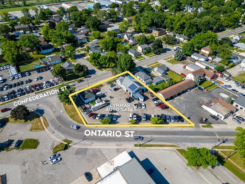 Primary Photo Of 735 Ontario St, Sarnia Auto Dealership For Sale