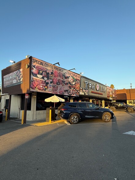 More Photos Of 4177 W 3rd St, Los Angeles Storefront Retail Office For Sale