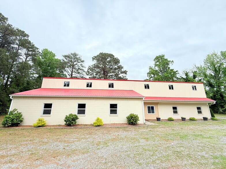More Photos Of 7154 Richmond Hwy, Tappahannock Light Manufacturing For Sale