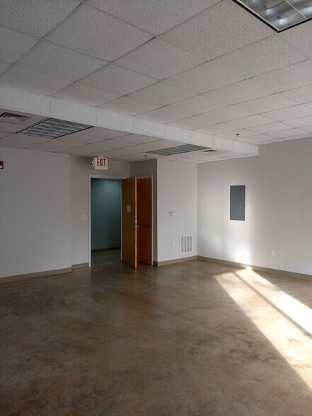 More Photos Of 605 W Main St, Carrboro Medical For Lease