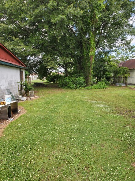 More Photos Of 809 E Washington Ave, North Little Rock Freestanding For Sale