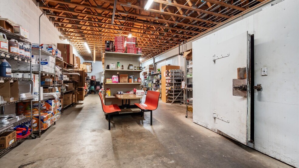 More Photos Of 2000 E Wheeling Ave, Cambridge Storefront For Sale