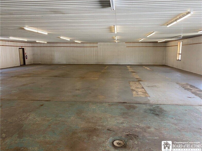 More Photos Of 1341 NY-19, Wellsville Auto Repair For Sale